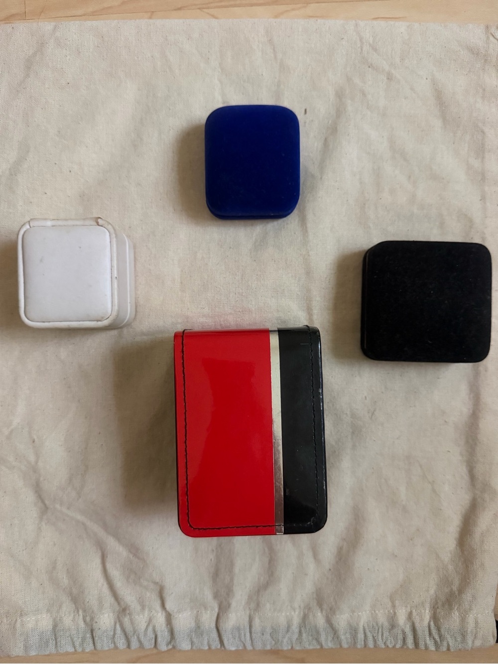 4 Vintage Velvet Jewelry Presentation Boxes Pierre Cardin Bloomingdale + 1 Free